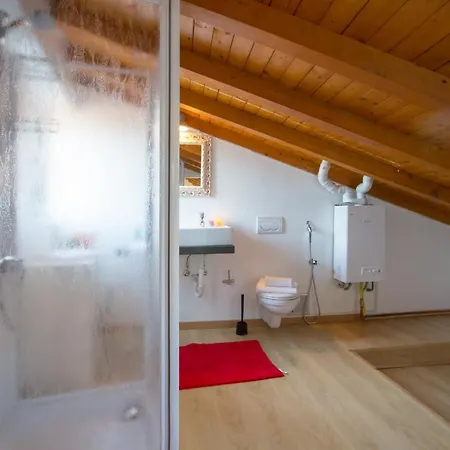 Lägenhet Sleeps 4 Tremezzo