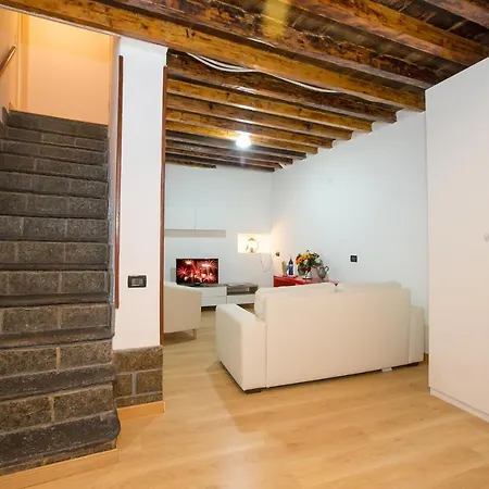 Apartment Sleeps 4